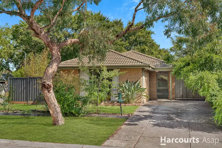 1 Cooney Close, Berwick VIC 3806