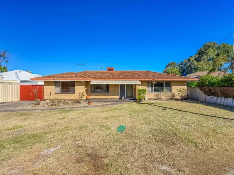 8 Farnham Street, Bentley WA 6102