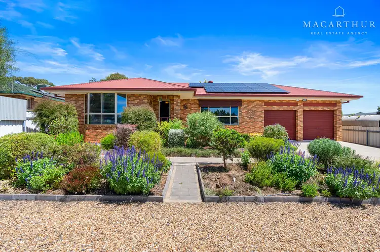 97 Balleroo Crescent