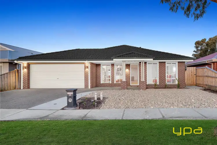 24 McCallum Drive, Cranbourne East VIC 3977