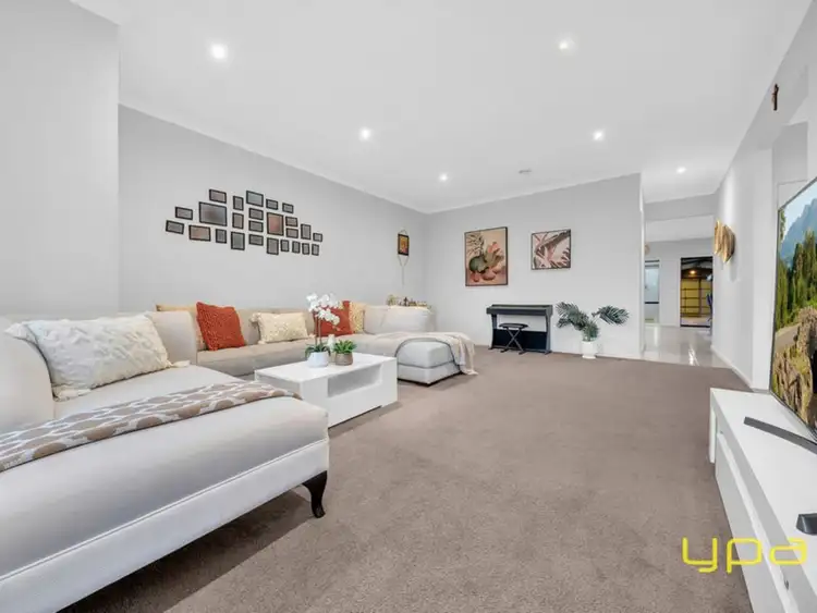67 Fiorelli Boulevard, Cranbourne East VIC 3977