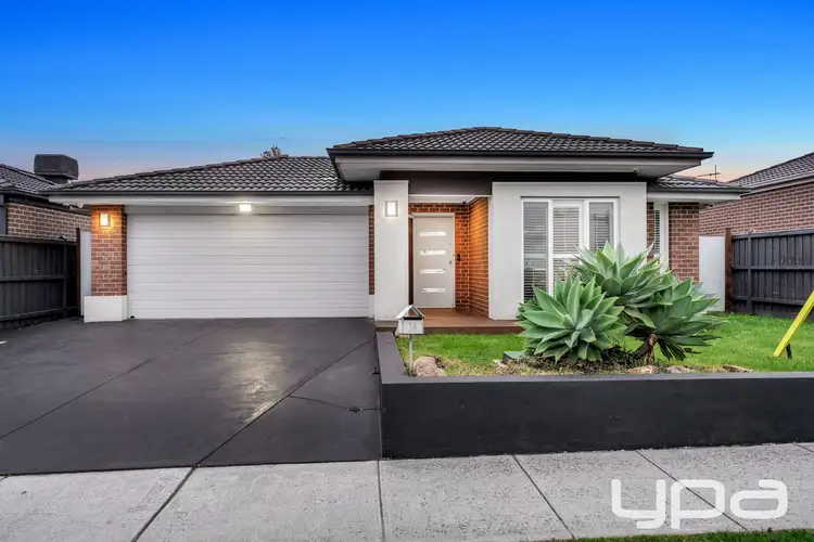 38 Everlasting Boulevard, Cranbourne West VIC 3977