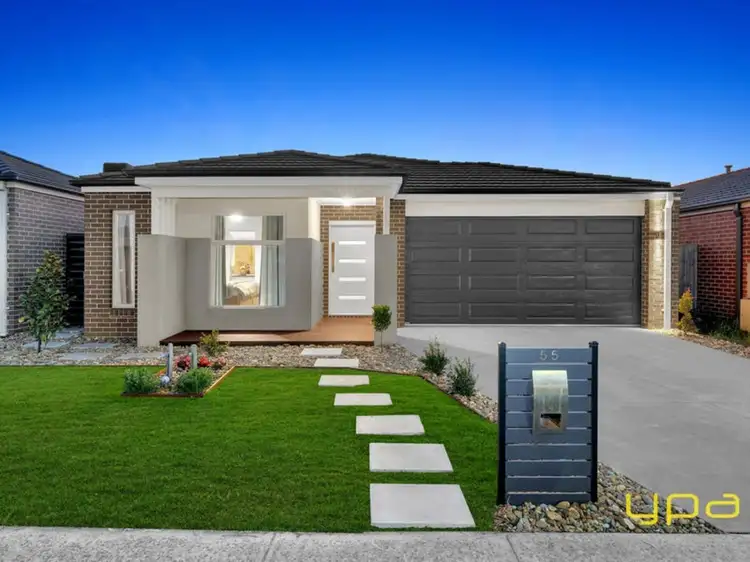 55 Lemon Grove, Cranbourne West VIC 3977