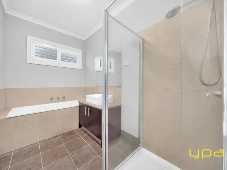 Fourth view of Homely unit listing, 6/37-39 Valencia Circuit, Cranbourne VIC 3977