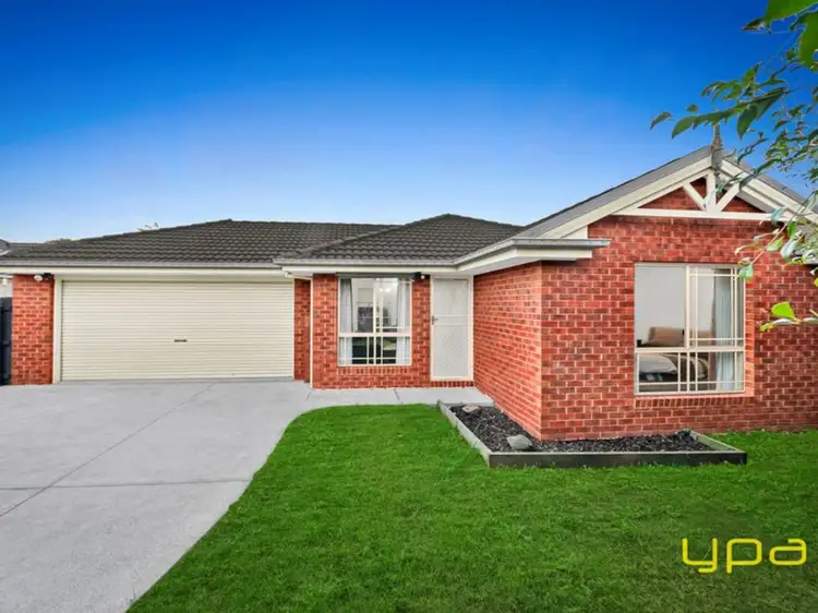 27 Genista Road, Cranbourne West VIC 3977