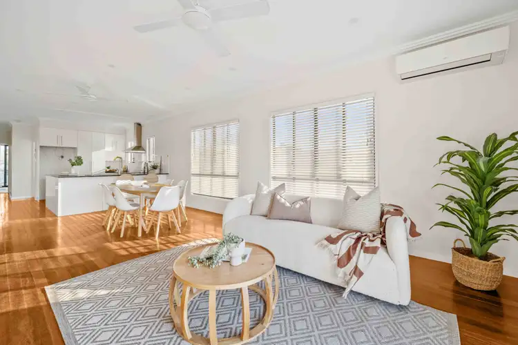 2/46 Second Avenue, Palm Beach QLD 4221
