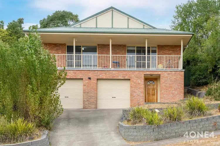 7 Wallcrest Road