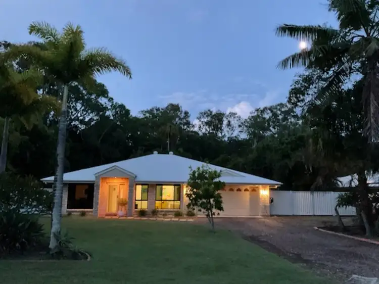 8-12 Cissus Court