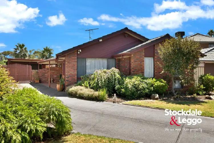 3 Sceptre Crt, Taylors Lakes VIC 3038