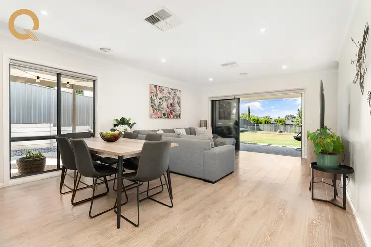 12 Stirling Way, Thurgoona NSW 2640