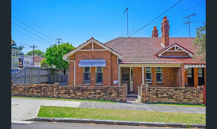 25 Kembla Street