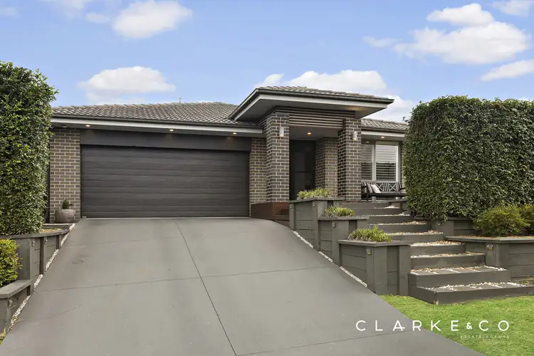 11 Finch Crescent, Aberglasslyn NSW 2320