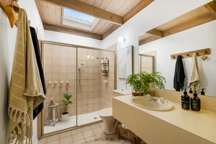 Fifth view of Homely house listing, 7 Dion Court, Sale VIC 3850