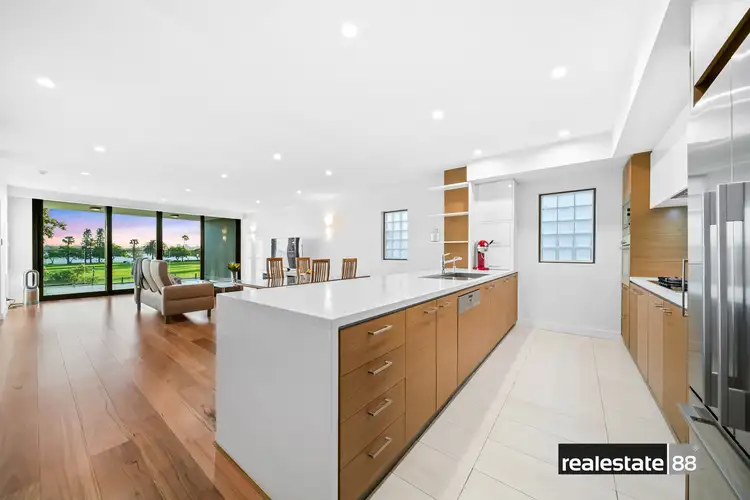 10/90 Terrace Road, East Perth WA 6004
