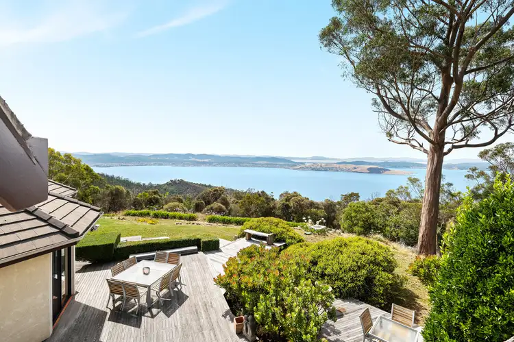 39 Broughton Avenue, Mount Nelson TAS 7007