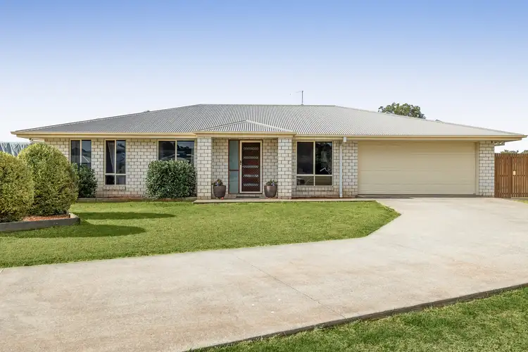 32 Phipps Drive, Meringandan West QLD 4352
