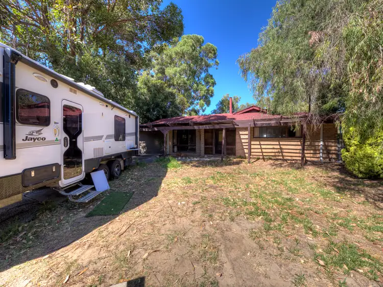 Fifth view of Homely house listing, 8 Morris Court, Gosnells WA 6110