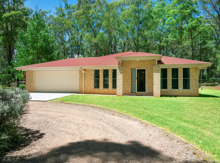 8487 New England Highway, Hampton QLD 4352
