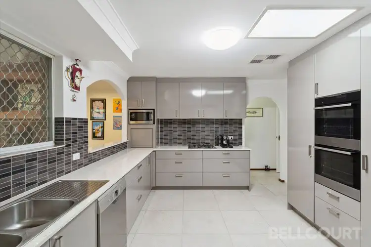 6 Booralie Way, Maida Vale WA 6057