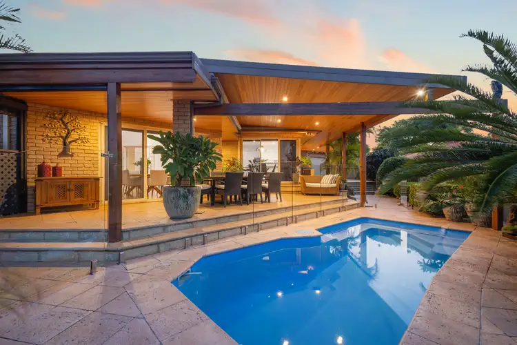 16 Killamarsh Place, Carine WA 6020