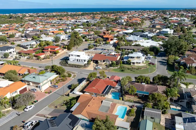 Fifth view of Homely house listing, 4 Absolon Way, Hillarys WA 6025