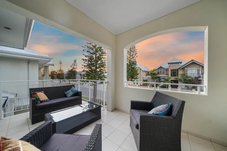16 Tenerife Boulevard, Hillarys WA 6025