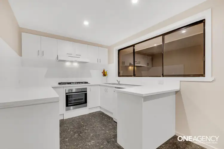 Sixth view of Homely house listing, 32. Tomkin Court, Altona Meadows VIC 3028