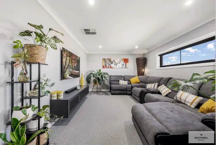 Third view of Homely house listing, 6 Kaputar Close, Tamworth NSW 2340