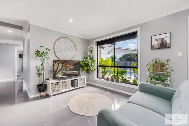 Fourth view of Homely house listing, 6 Kaputar Close, Tamworth NSW 2340