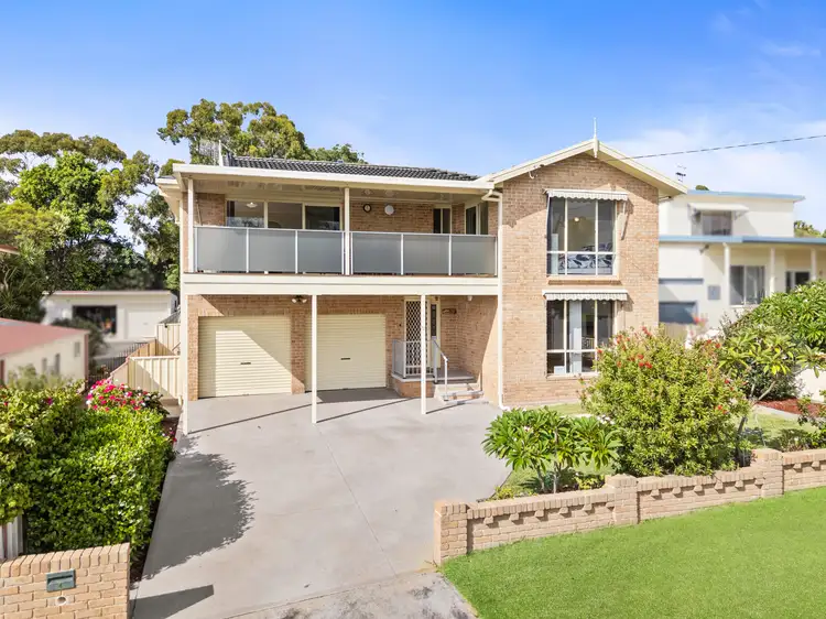 4 Strickland Road, Killarney Vale NSW 2261