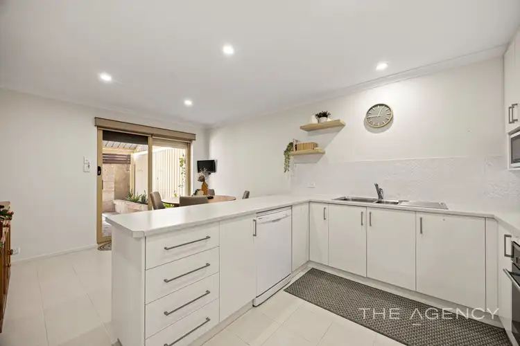 Sixth view of Homely unit listing, 4/12 Philmore Crescent, Kardinya WA 6163