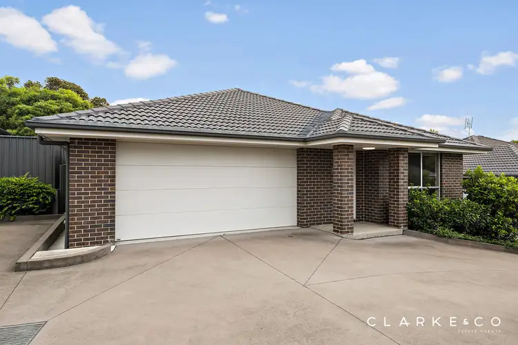 21 Largs Avenue