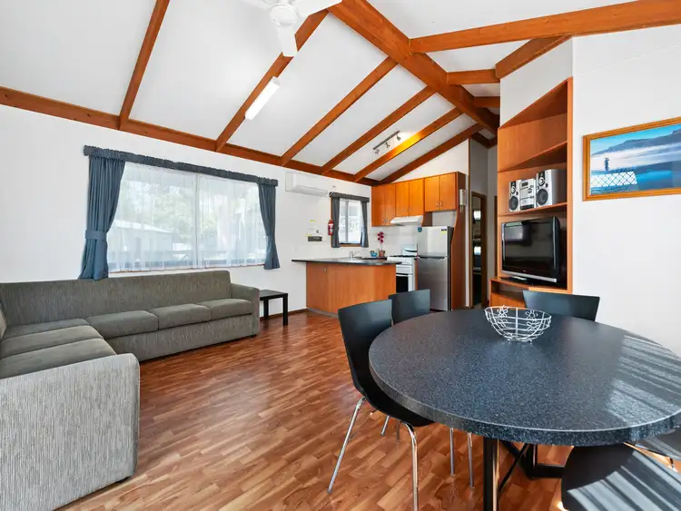 19/1 Mairburn Road, Metung VIC 3904