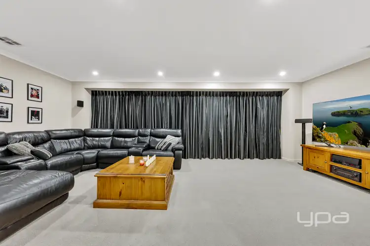 Sixth view of Homely house listing, 8 Duchess Court, Point Cook VIC 3030