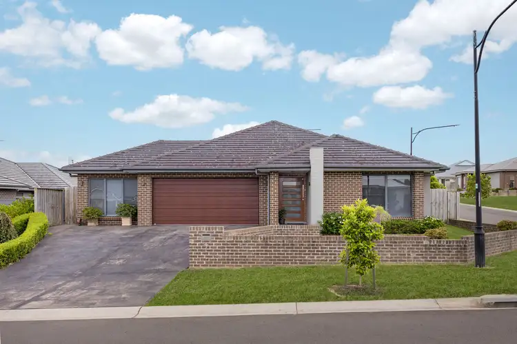 7 Gaudry Street, The Oaks NSW 2570