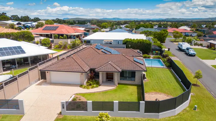5 Anglia Place, Little Mountain QLD 4551