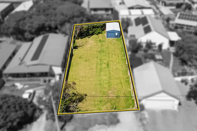 34 Lind Drive, Lake Tyers Beach VIC 3909