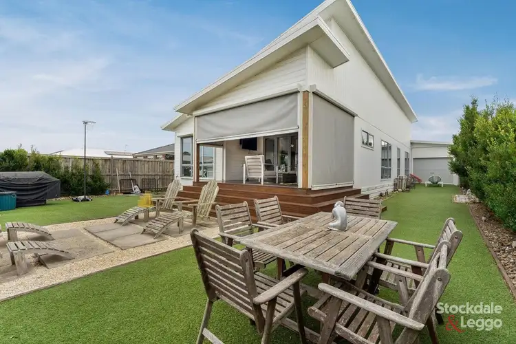 16 Grampian Boulevard