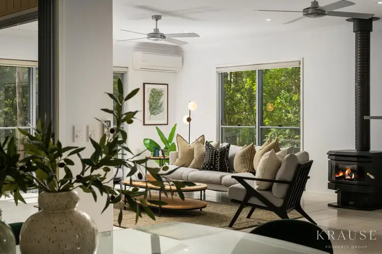 4 Kamala Lane, Lake Macdonald QLD 4563