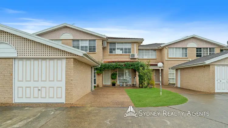 12 Heron Place