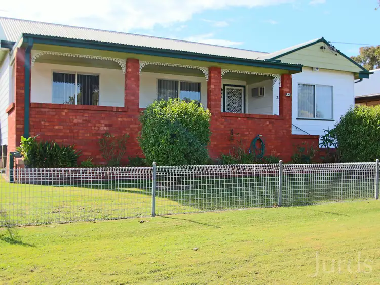 32 Mills Crescent, Cessnock NSW 2325