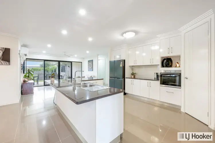 Sixth view of Homely house listing, 3 Davin Place, Coral Cove QLD 4670