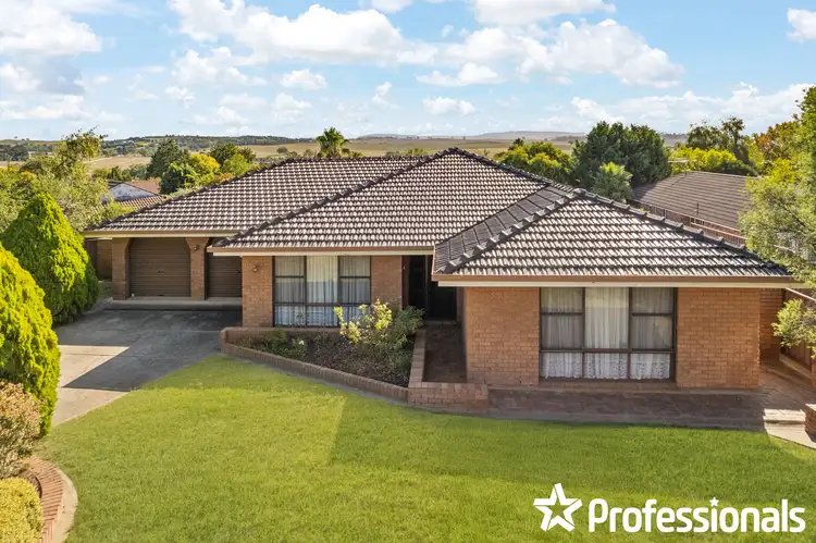 11 Crawford Crescent, Windradyne NSW 2795