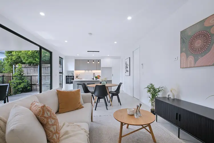 38 Hill Crescent