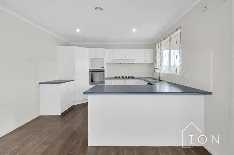 Fifth view of Homely house listing, 5 Waltham Mews, Cranbourne East VIC 3977