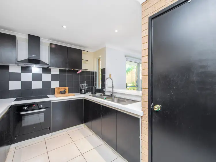 Sixth view of Homely villa listing, 2/117 Keymer Street, Belmont WA 6104