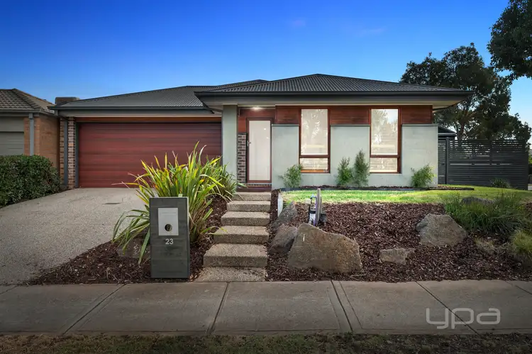 23 Oldbridge Boulevard, Weir Views VIC 3338