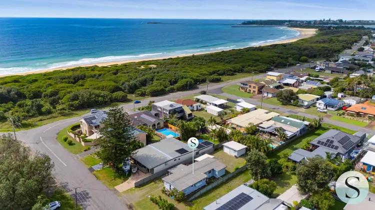 Fourth view of Homely house listing, 4 Awabakal Avenue, Blacksmiths NSW 2281