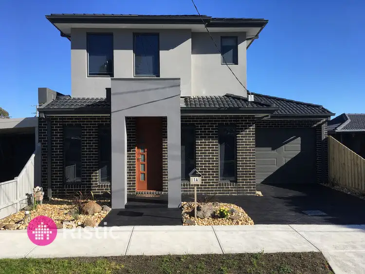 1a Heritage Drive