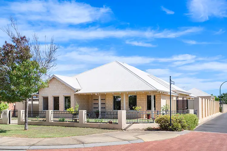24 Pianobox Boulevard, West Busselton WA 6280